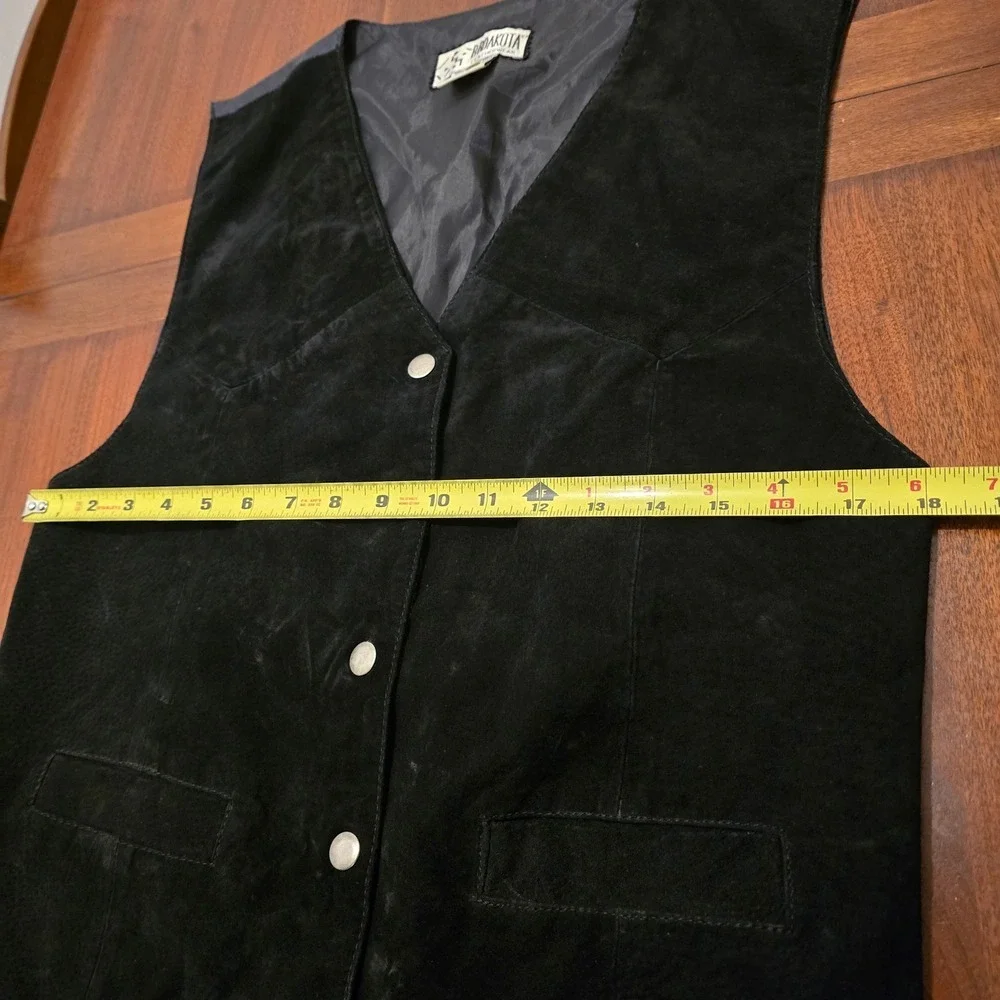 BB Dakota Leatherwear Mens Black‎ Suede Leather Vest Silver Button Cinch Back S